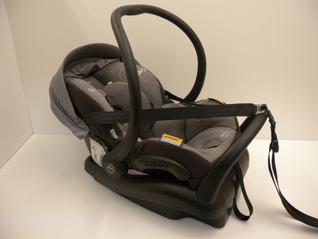 Maxi-Cosi Mico AP Series MAP2013 fitted with seatbelt | Child Car Seats ...
